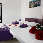 Gold Town Centre Old Town Apartamento *