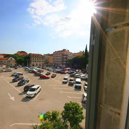 Gold Town Centre Old Town Apartmán