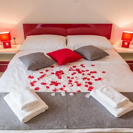 Gold Town Centre Old Town